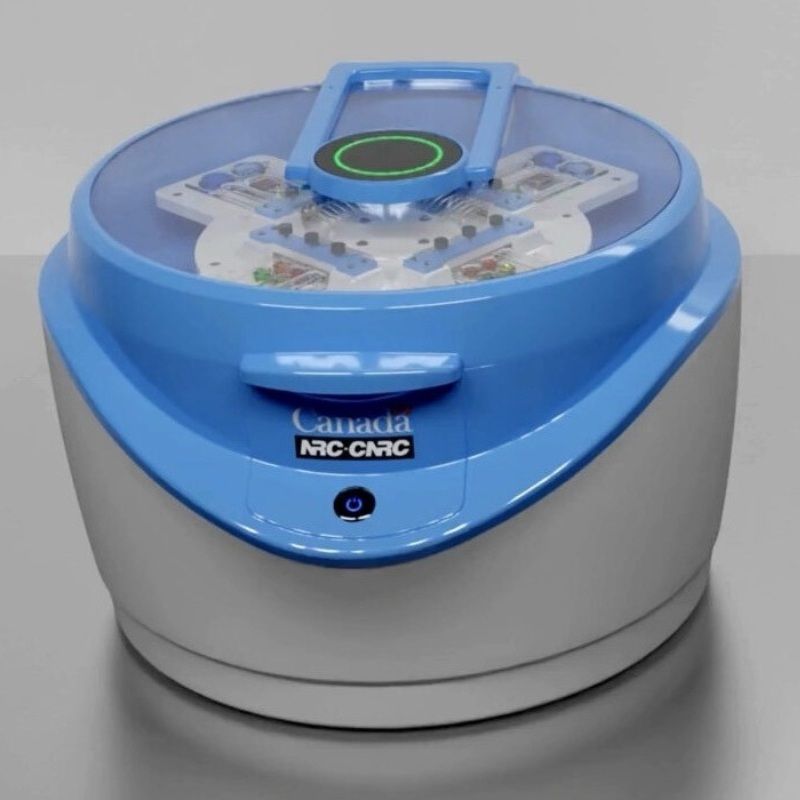 Powerblade es un dispositivo portátil que utiliza una gota de sangre y una secuencia automatizada de pasos para detectar eficientemente sepsis (foto cortesía de NRC)